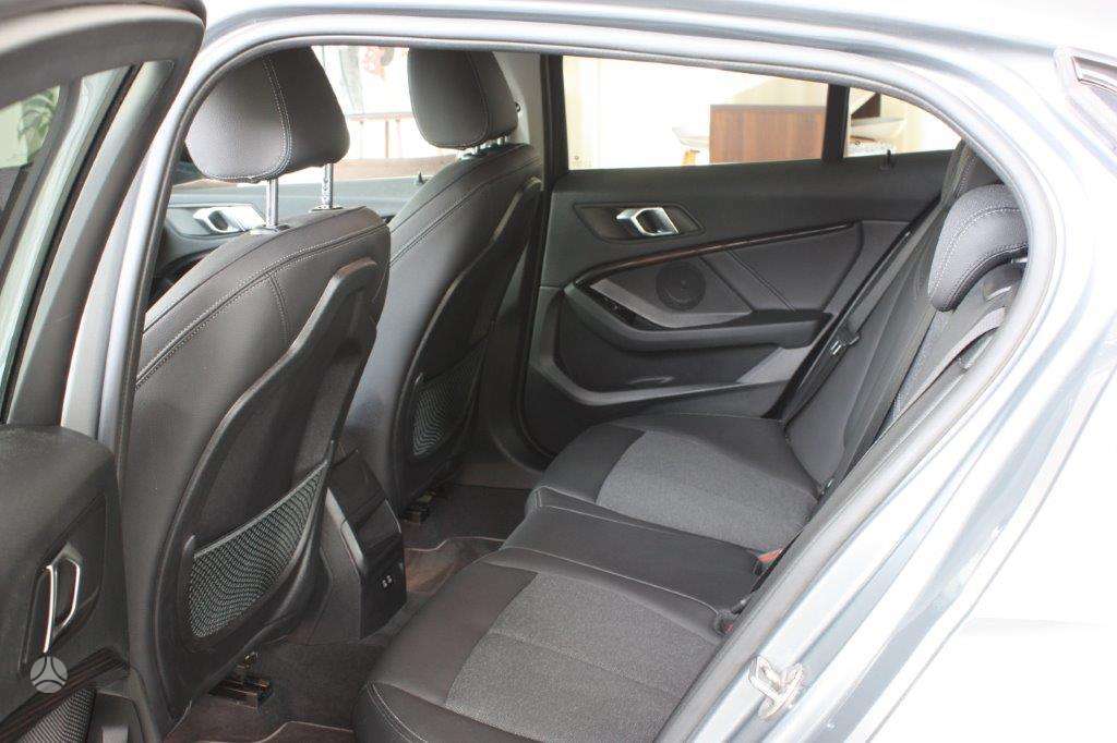 BMW 118, 1.5 l., hatchback