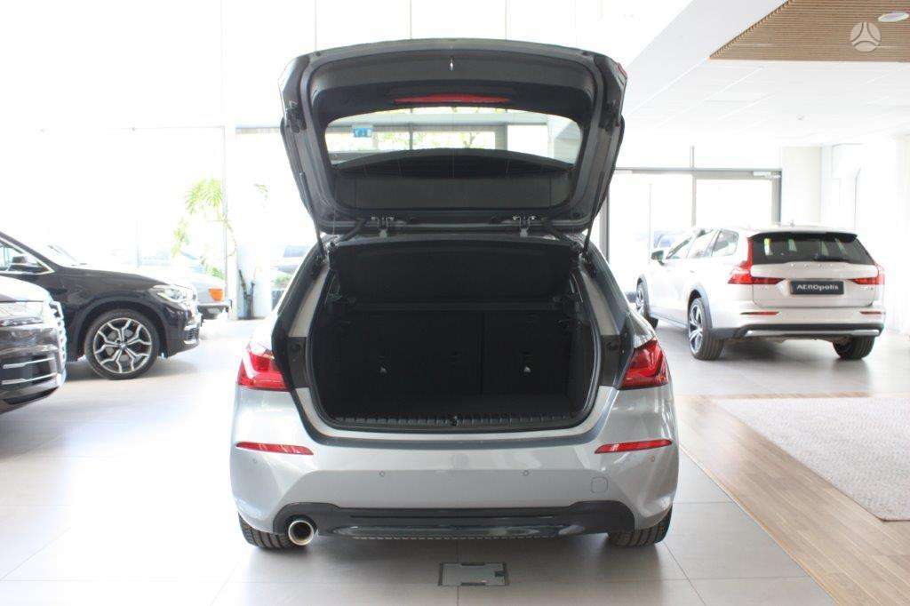 BMW 118, 1.5 l., hatchback