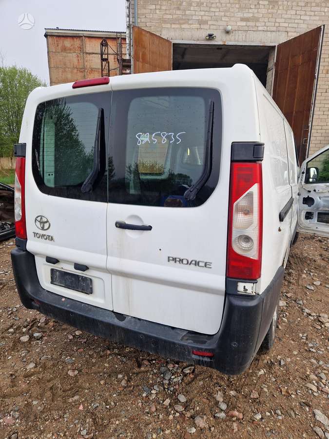 Toyota Proace Dalis siunčiame