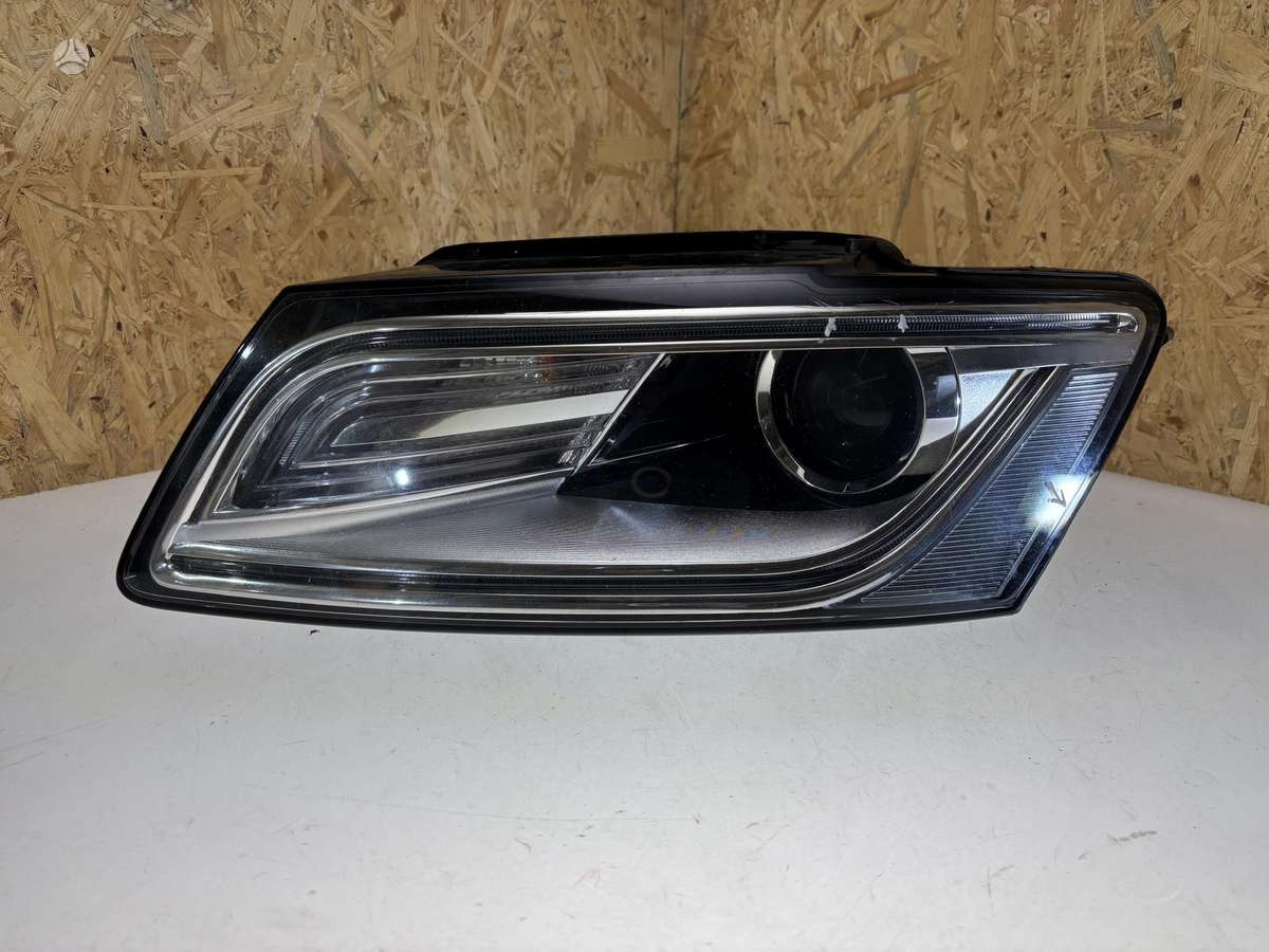 Audi Q5, 8R0941005C, Cen25632