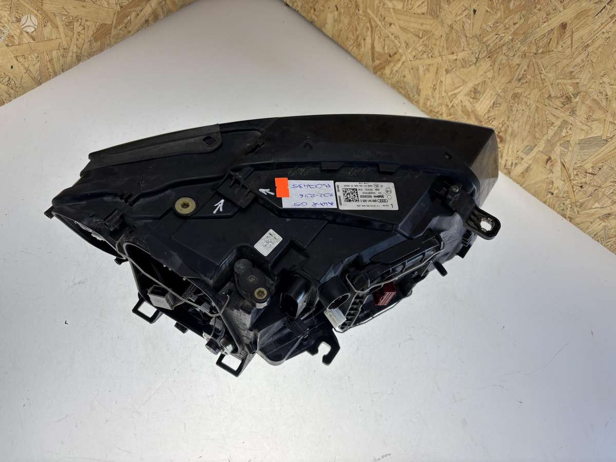 Audi Q5, 8R0941005C, Cen25632
