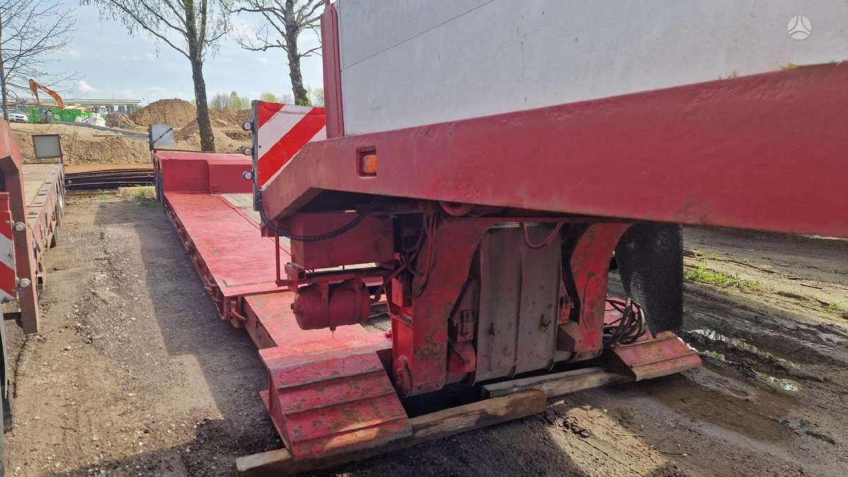 Broshuis, custom trailer / semi-trailer