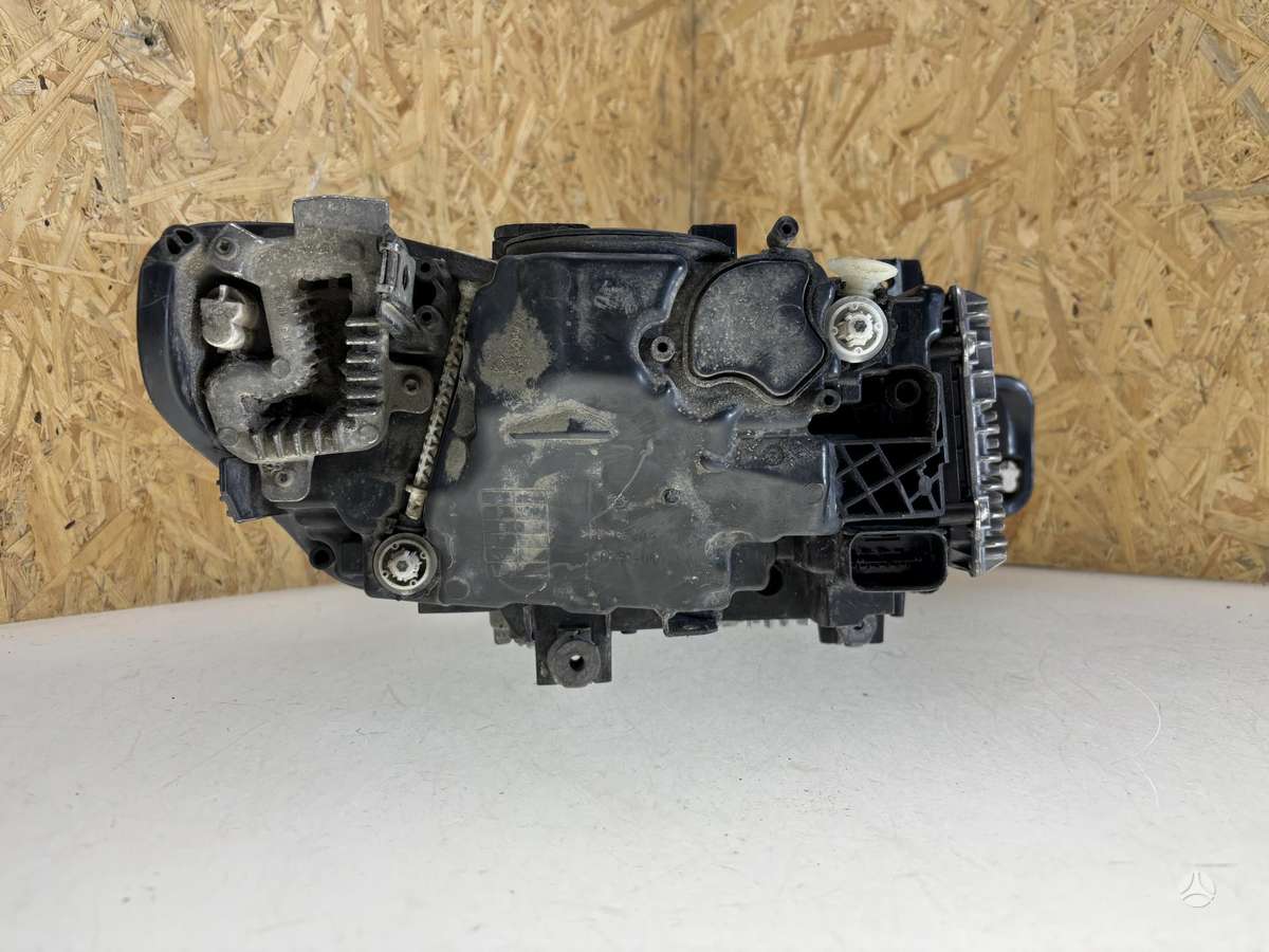 BMW 3 serija, 8492473, Cen25639