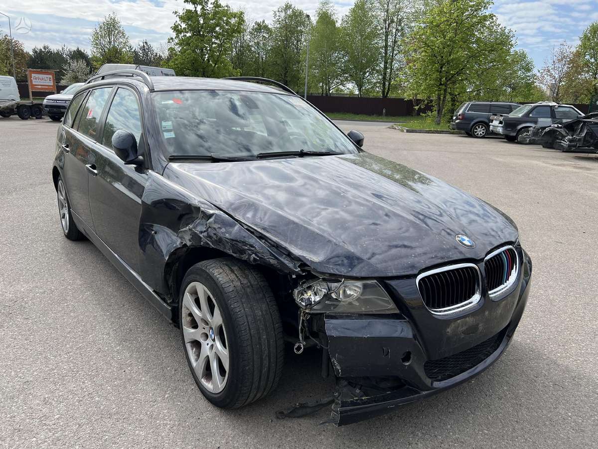 BMW 320 for parts