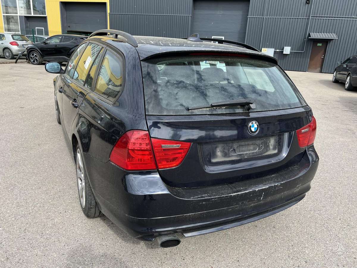 BMW 320 for parts