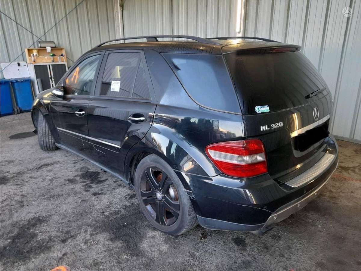 Mercedes-Benz ML320 по частям