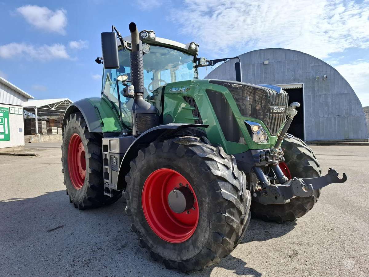 Fendt 828 Vario Profi Plus (new engi, tractors