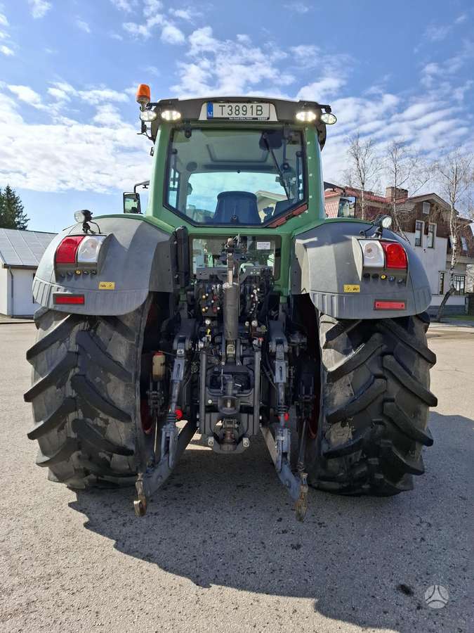 Fendt 828 Vario Profi Plus (new engi, tractors