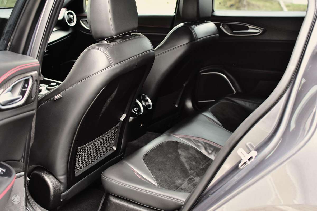 Alfa Romeo Giulia, 2.9 l., Седан