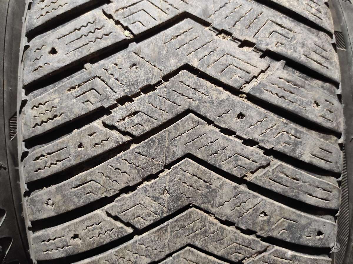 Dunlop, žieminės 255/55 R18