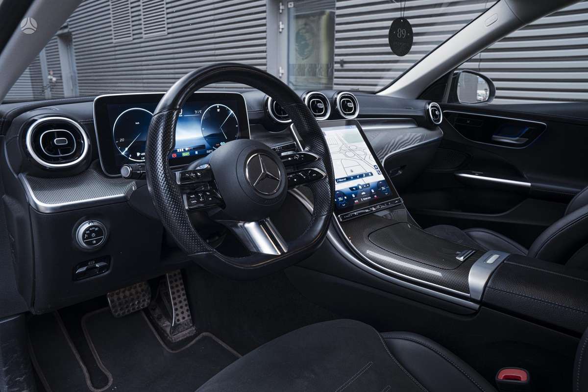 Mercedes-Benz C200, 2.0 l., Седан