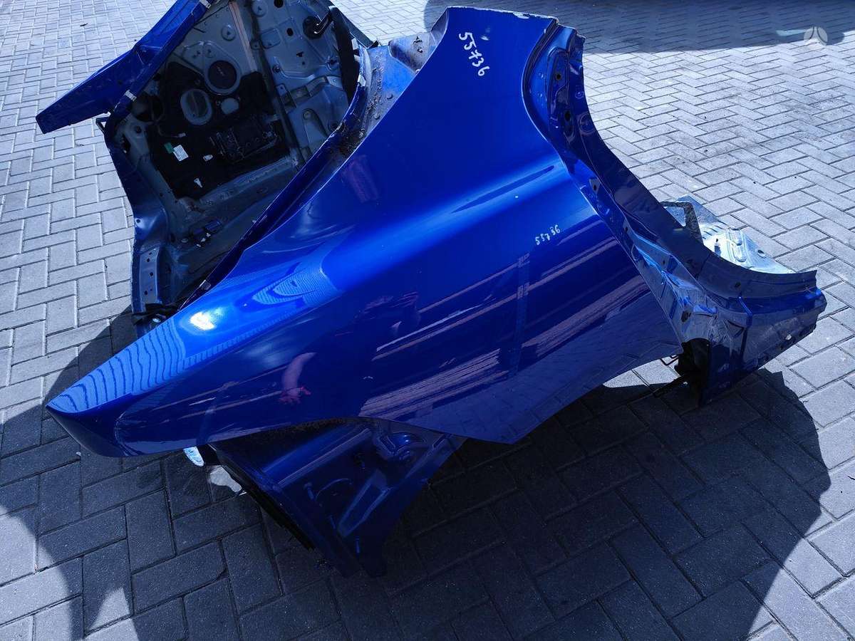 Jaguar I-Pace hood (front, rear)