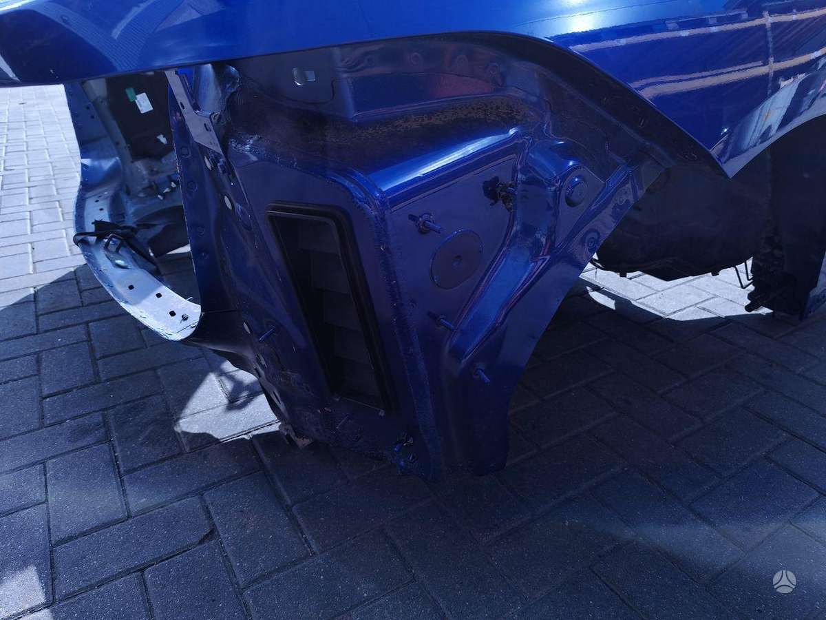 Jaguar I-Pace hood (front, rear)