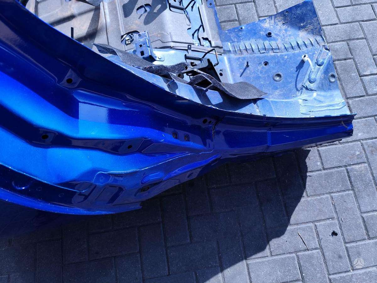 Jaguar I-Pace hood (front, rear)
