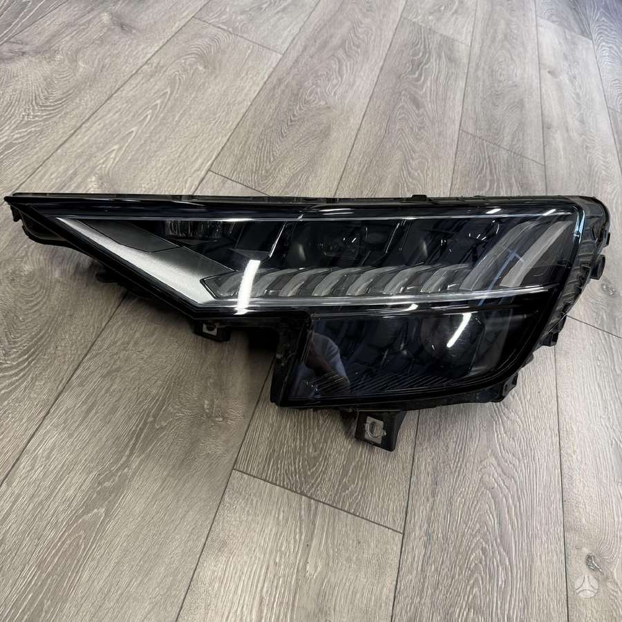 Audi Q8 lights