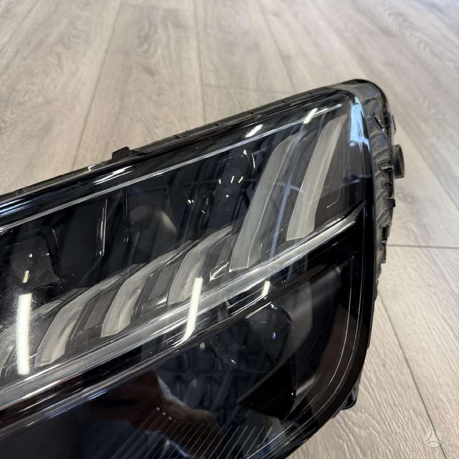 Audi Q8 фары