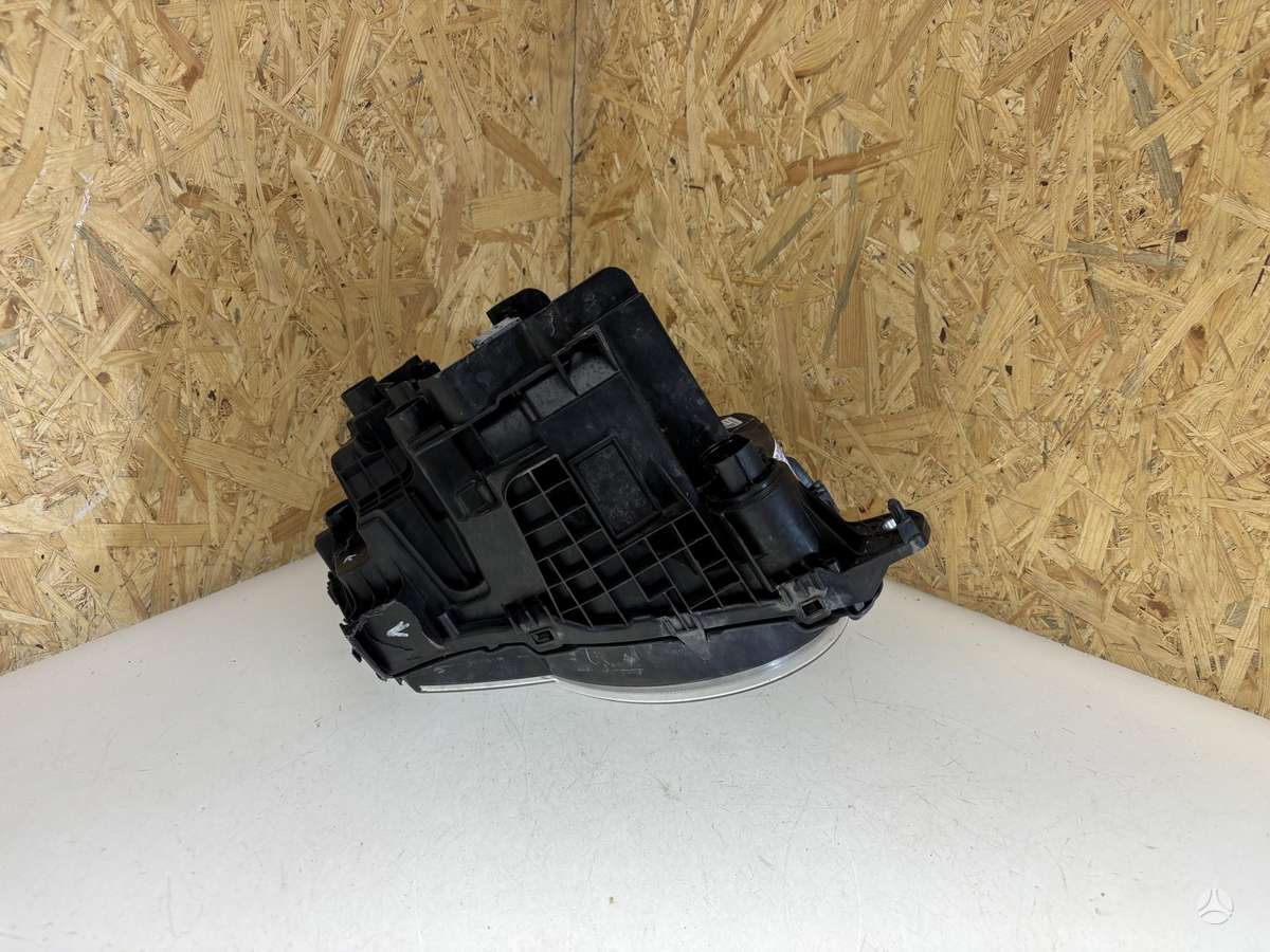 Land Rover Defender, L8B213W030HJ, Cen25683