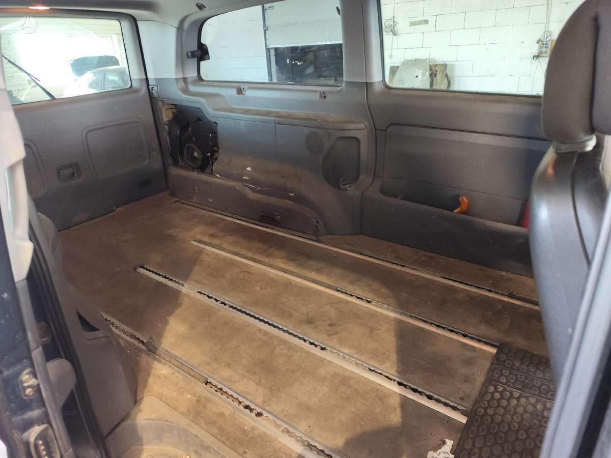 Mercedes-Benz VITO, passenger vans
