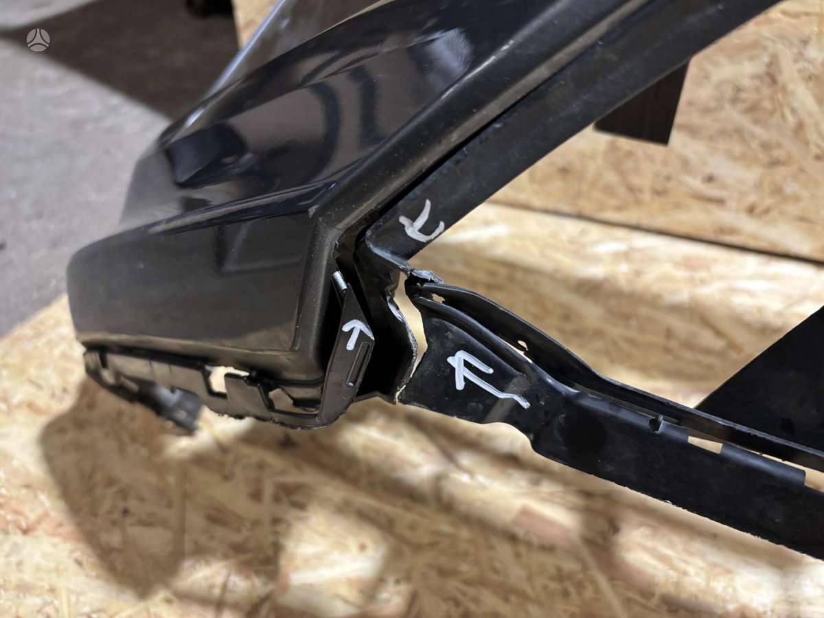 Porsche Cayenne, 9Y0807221F, Cen25716