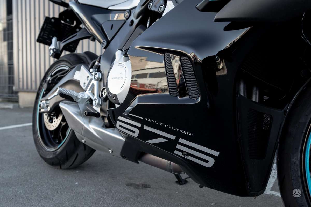 CFMOTO 675 SRR 675cc, superbikes