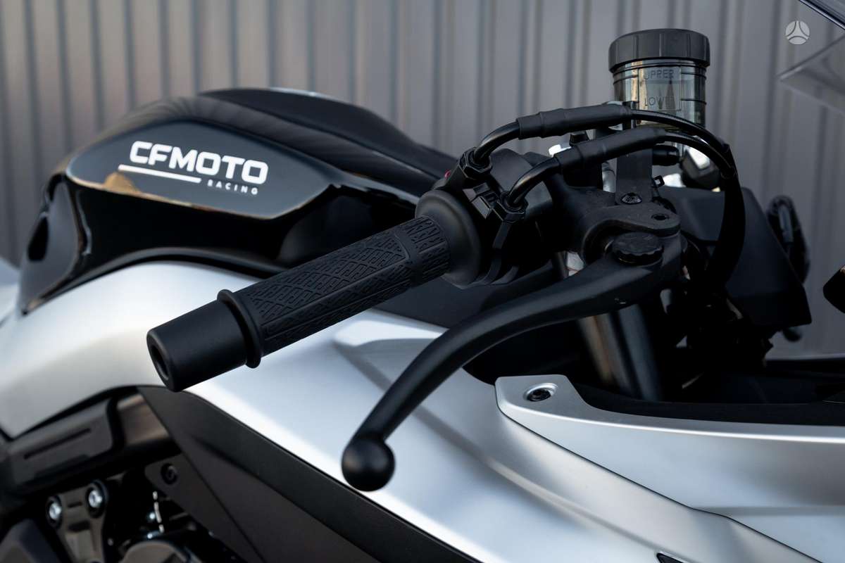 CFMOTO 675 SRR 675cc, superbikes