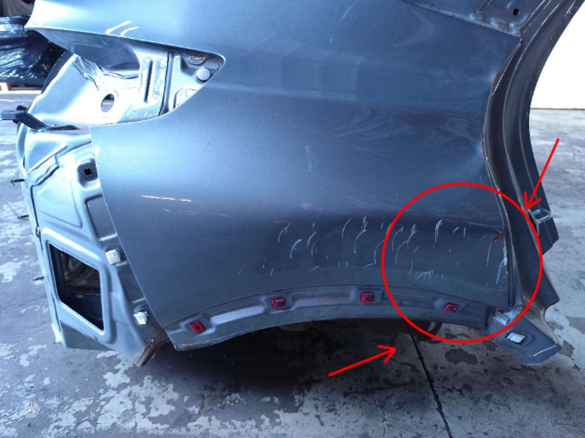 Kia XCeed hood (front, rear)