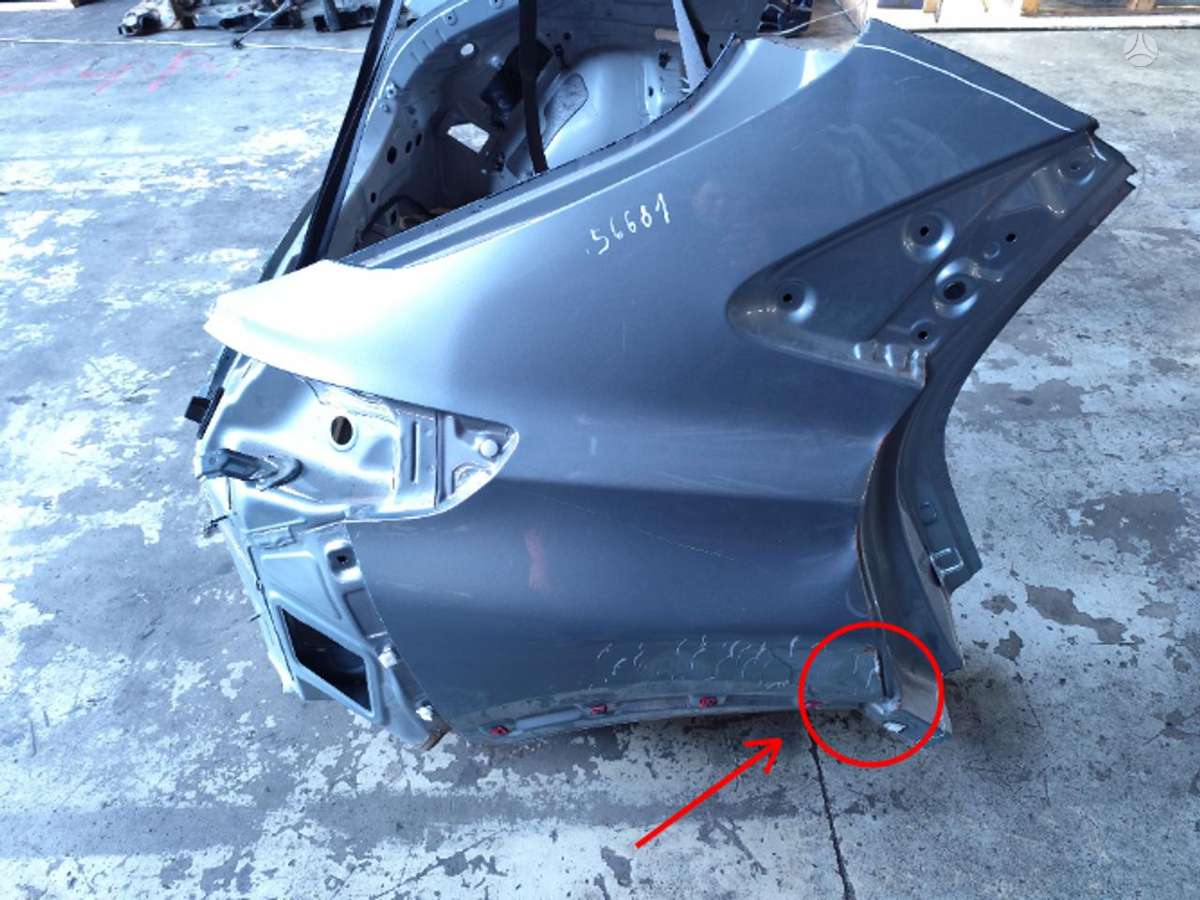 Kia XCeed hood (front, rear)