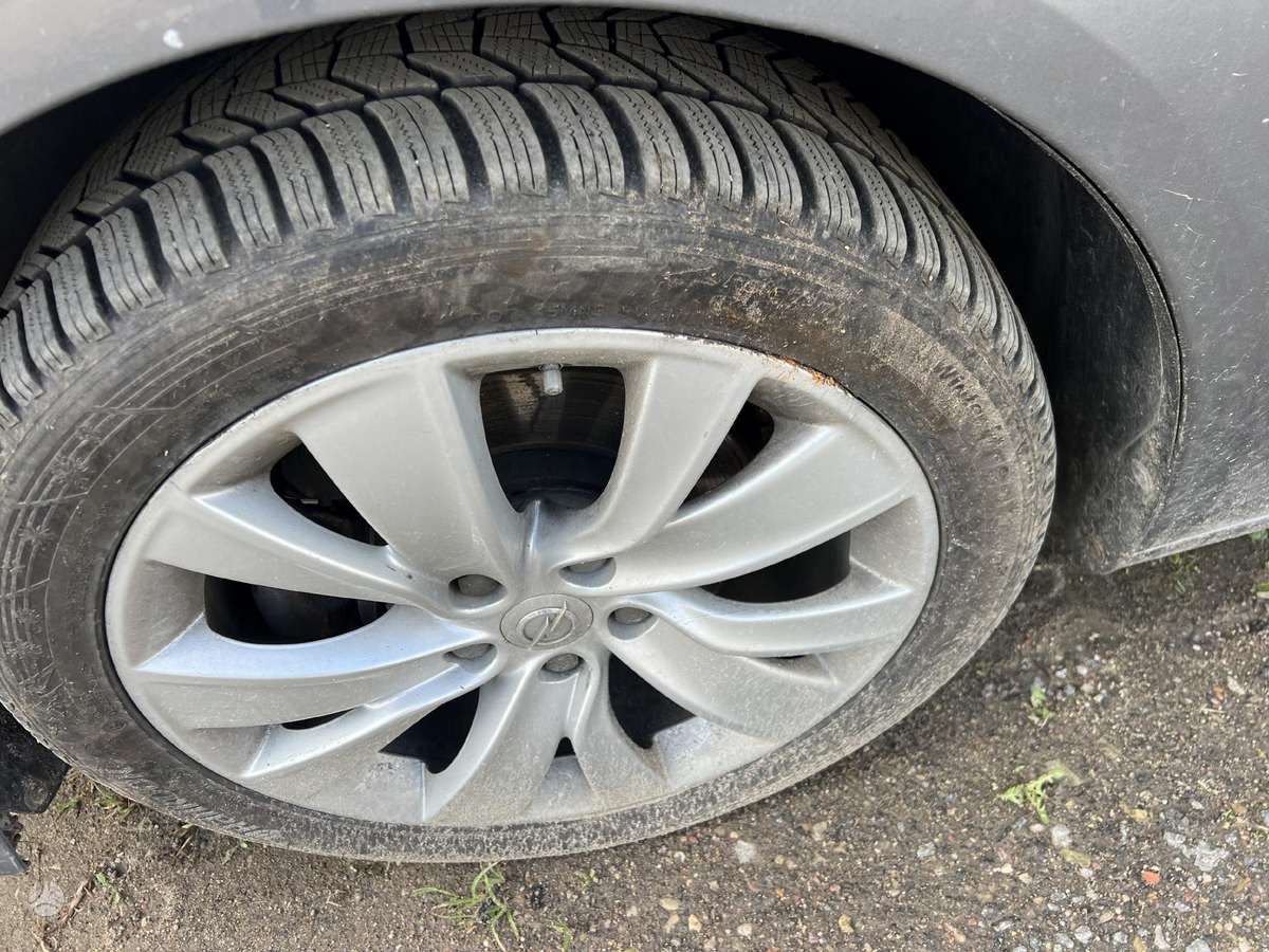 Opel Insignia for parts