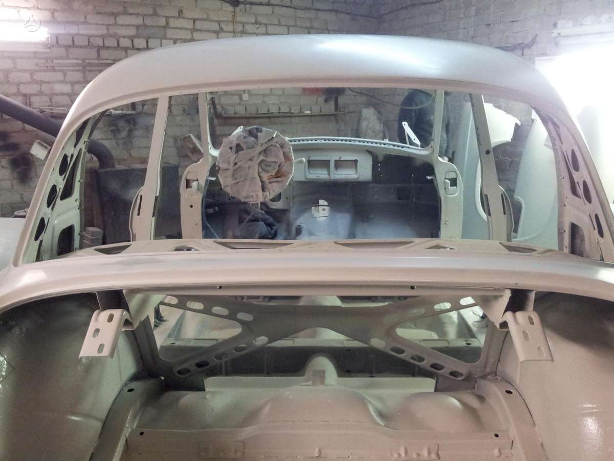 GAZ 21, Седан