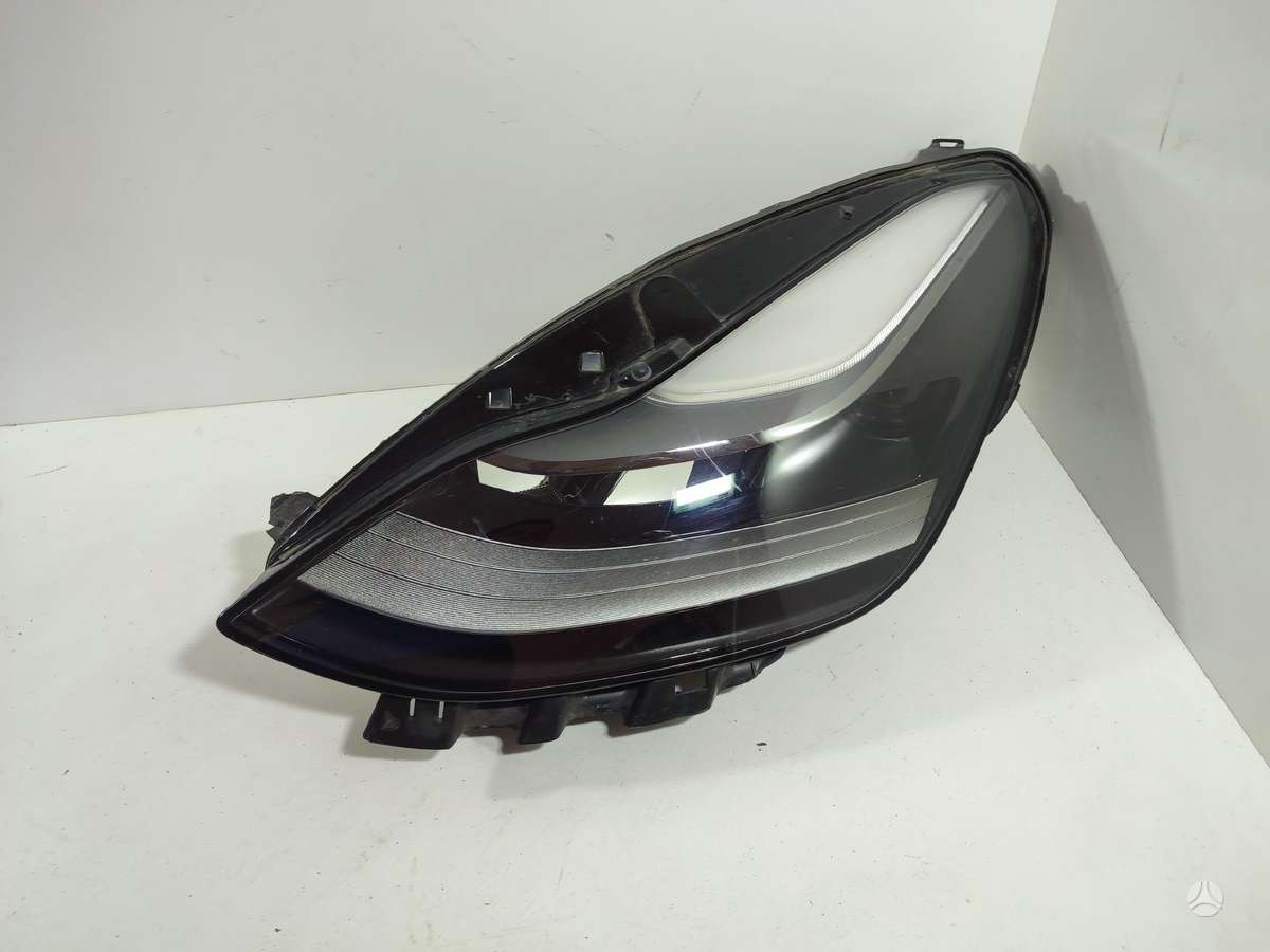 Tesla Model 3, 151495300C  151495200E, lights