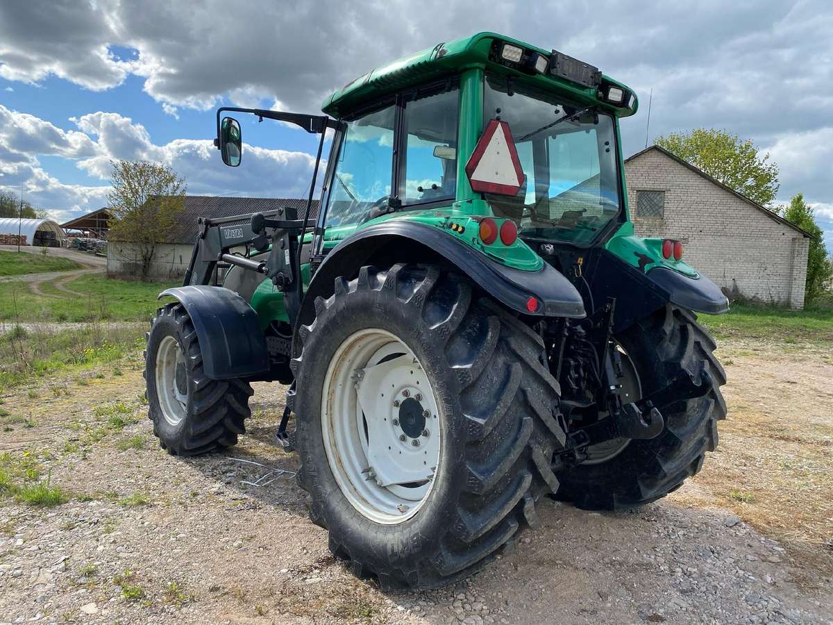 Valtra T130, тракторы
