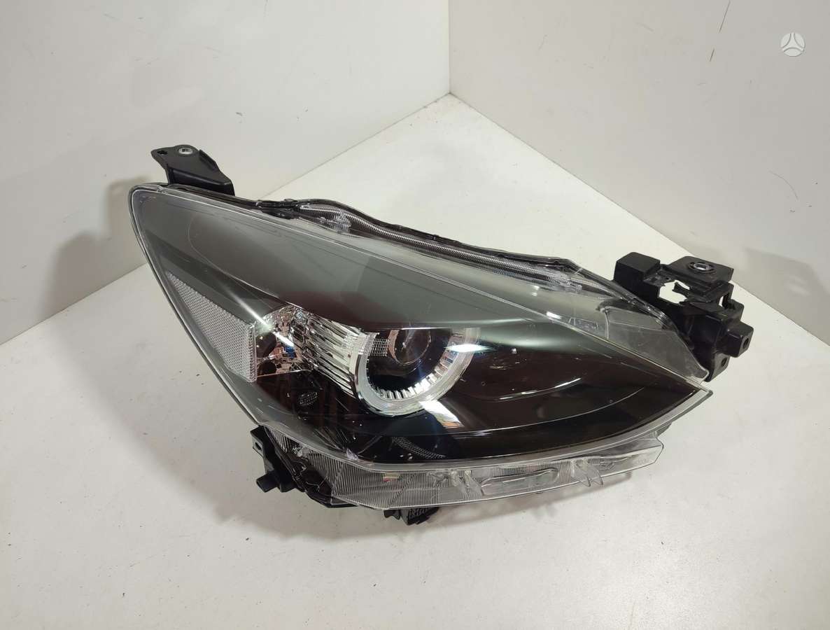 Mazda 2 lights