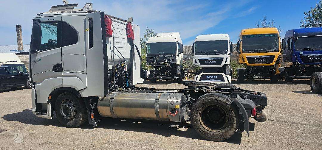 Iveco Stralis 460 S-WAY, тягачи