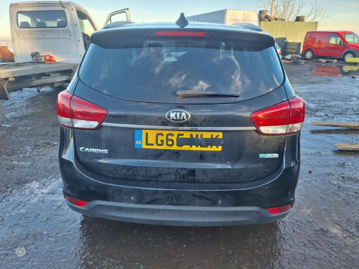 Kia Carens body parts
