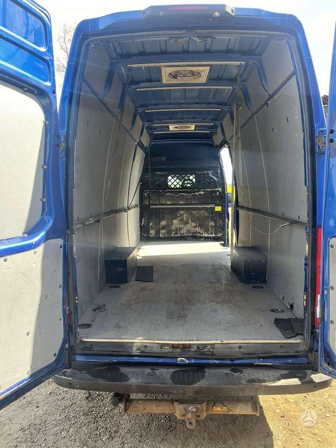 Iveco Daily, 3.0 l., cargo van