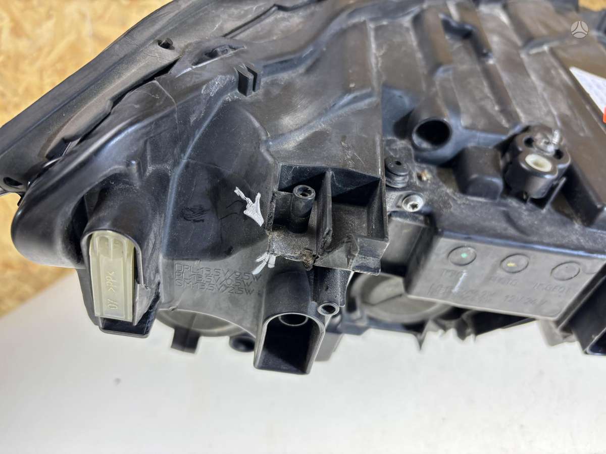 Volkswagen Jetta, 17A941035A, Cen25782