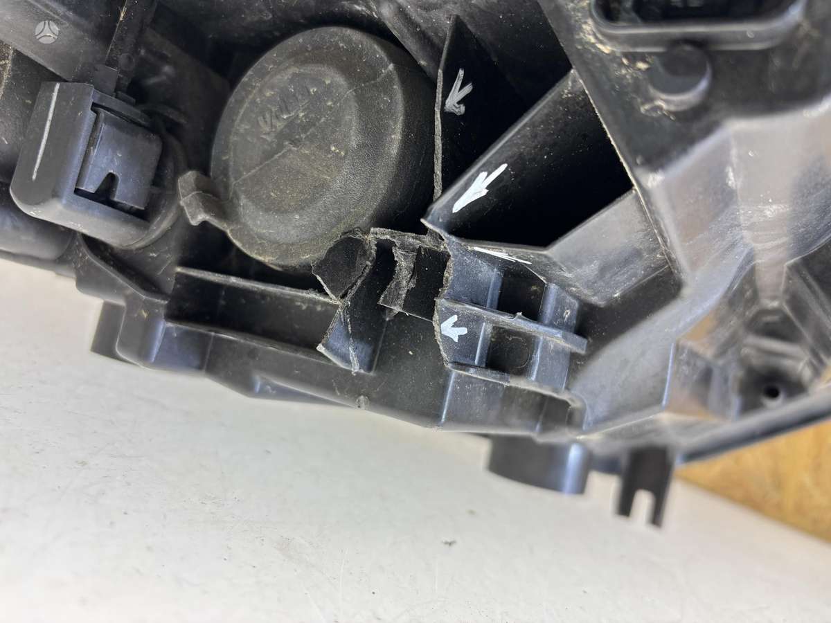Volkswagen Jetta, 17A941035A, Cen25782
