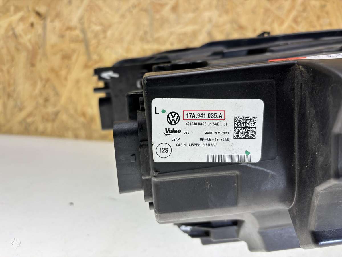 Volkswagen Jetta, 17A941035A, Cen25782