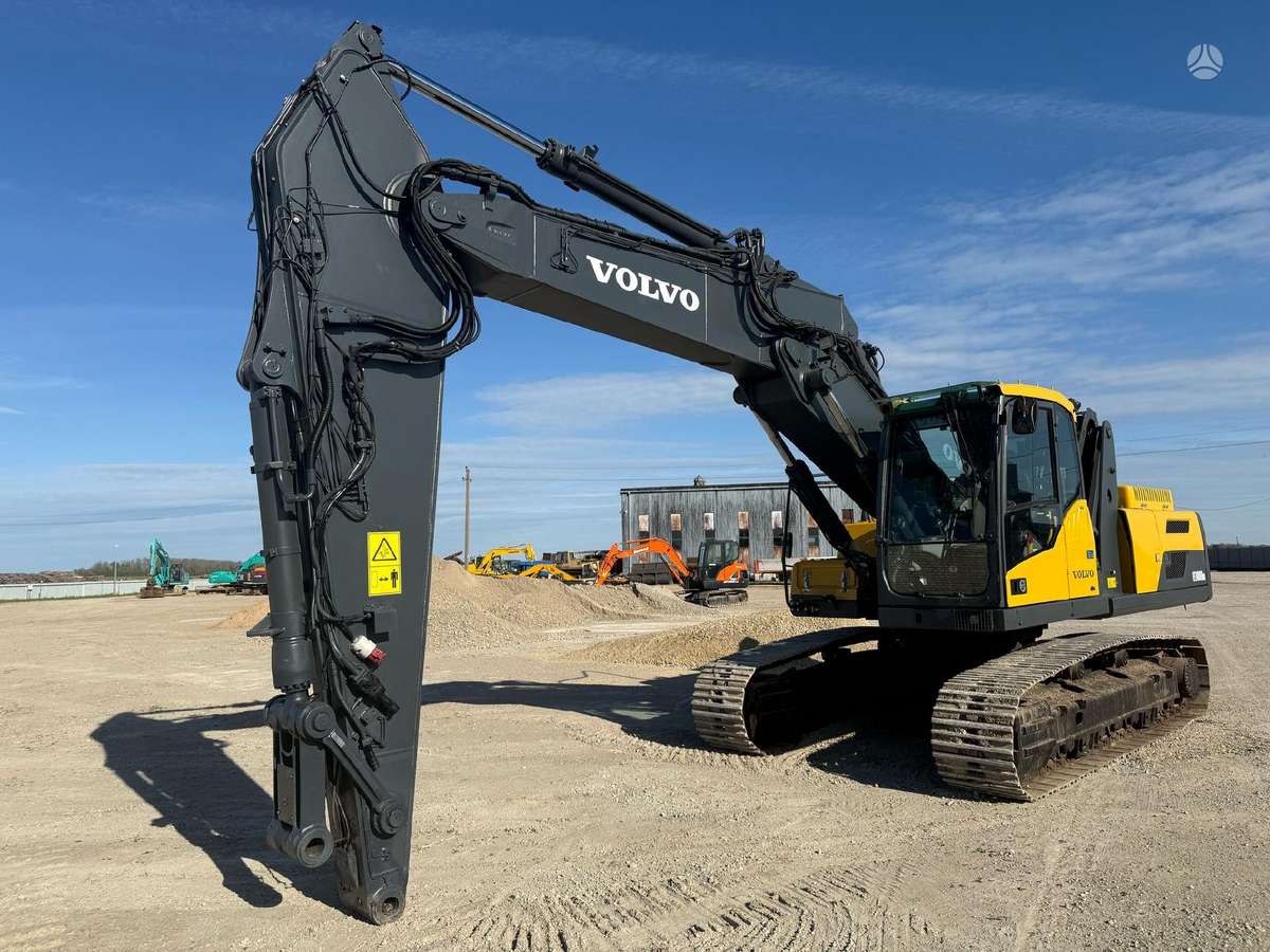 Volvo EC 300 DNL Cabin Lift, экскаваторы