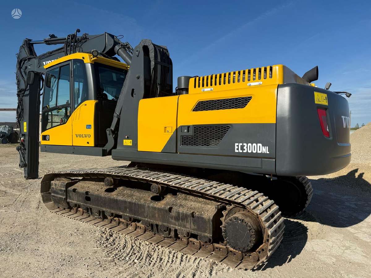 Volvo EC 300 DNL Cabin Lift, экскаваторы