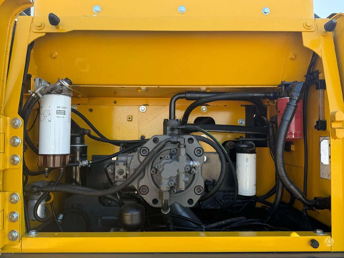 Volvo EC 300 DNL Cabin Lift, экскаваторы