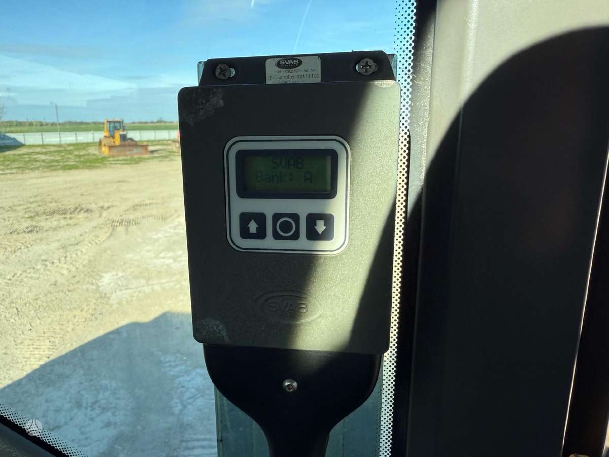 Volvo EC 300 DNL Cabin Lift, экскаваторы