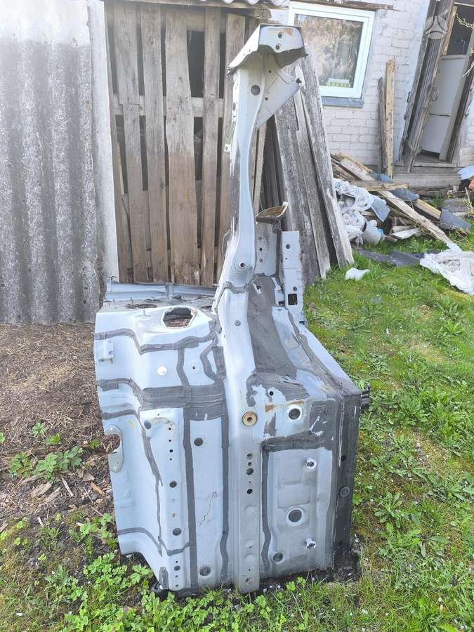 Toyota Corolla frame rails (fornt, rear)