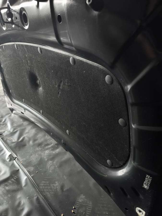 Kia Niro Kapotas be defektų 350