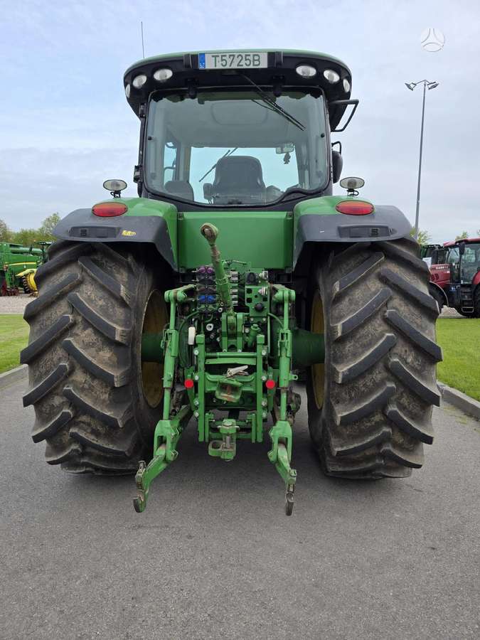 John Deere 7260R, traktori