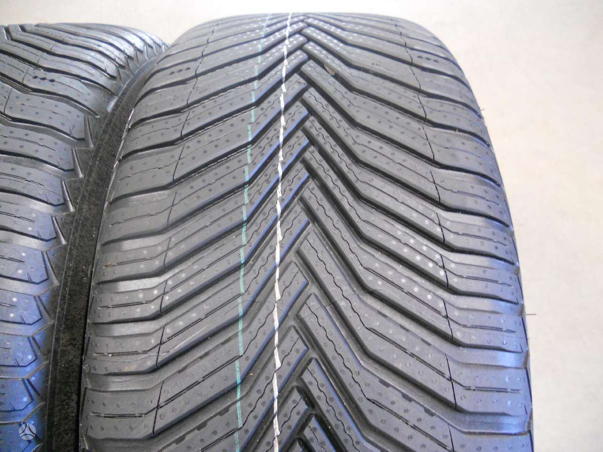 Semperit 2020m 95%, летние 295/35 R21