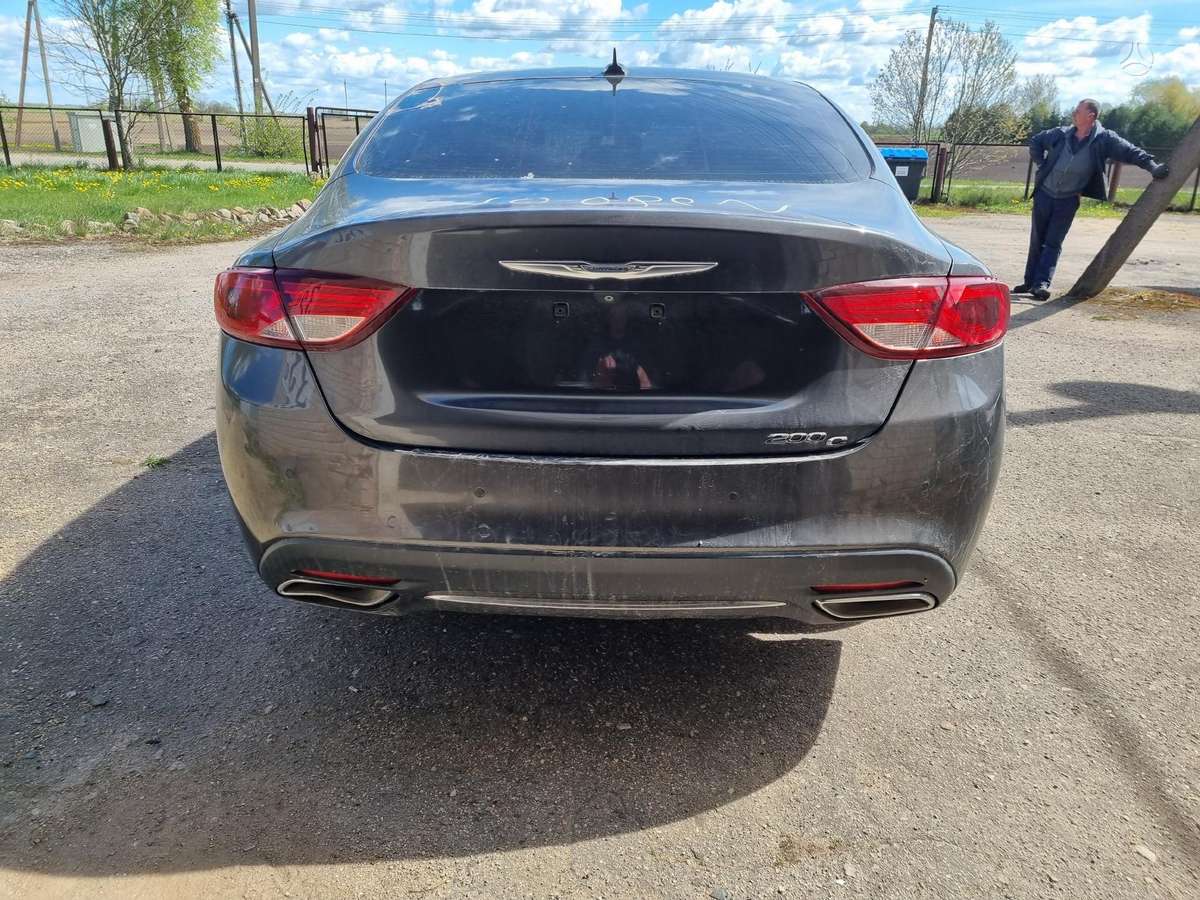 Chrysler 200 Chrysler 200c
