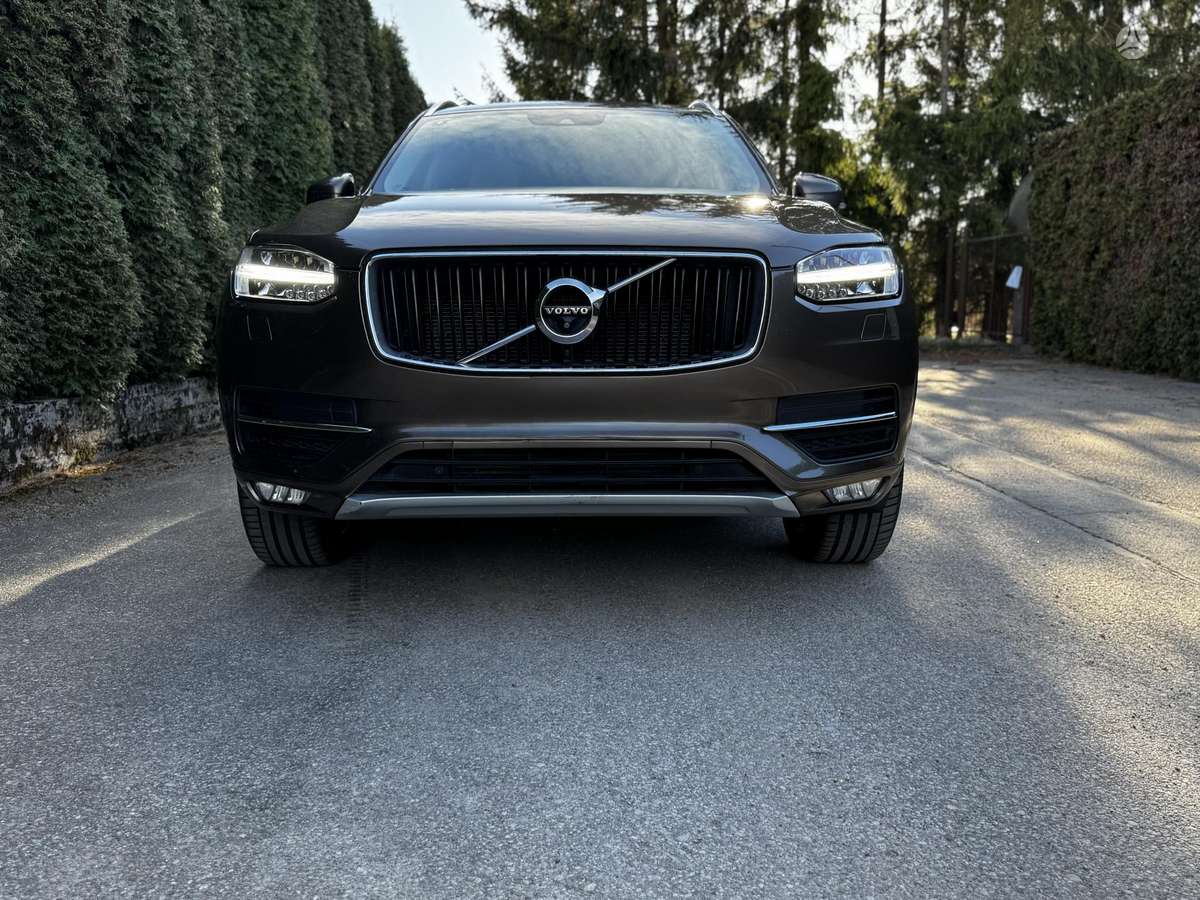 Volvo XC90, 2.0 l., off-road / crossover