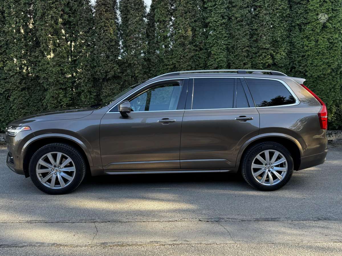 Volvo XC90, 2.0 l., off-road / crossover