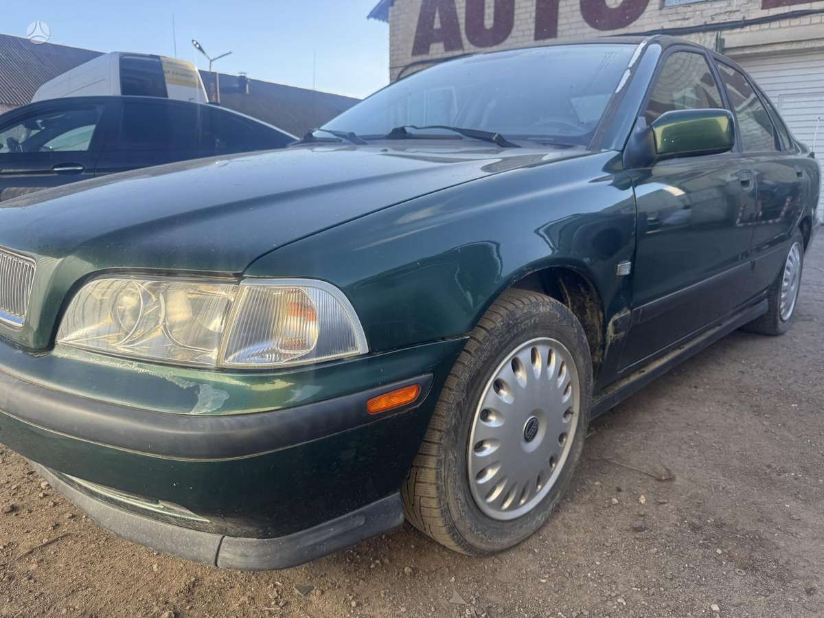 Volvo S40